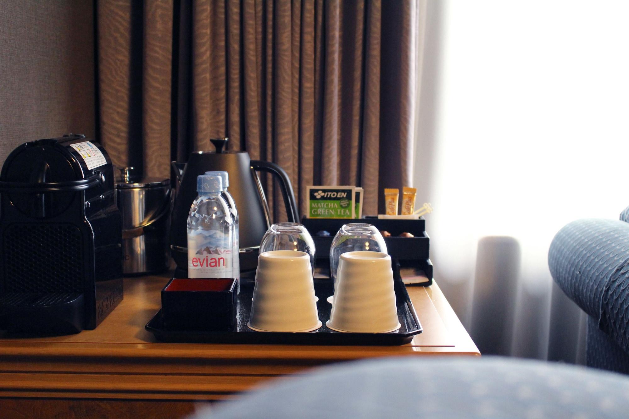 Hotel Agora Regency Osaka Sakai Sakai  Exterior foto Avian water in a hotel room