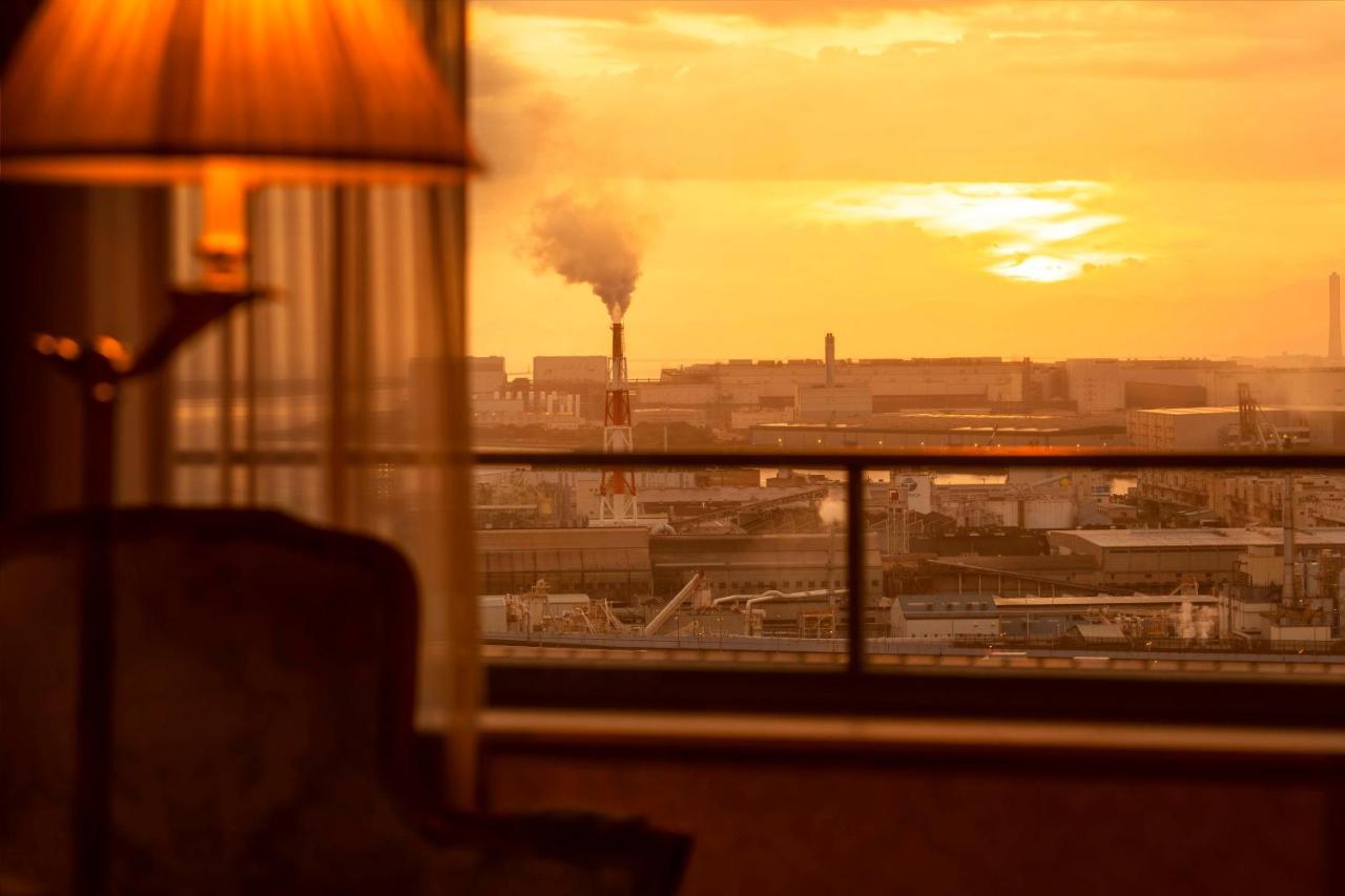 Hotel Agora Regency Osaka Sakai Sakai  Exterior foto Sunset over the Port of Antwerp